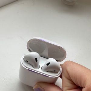 Apple AirPods
